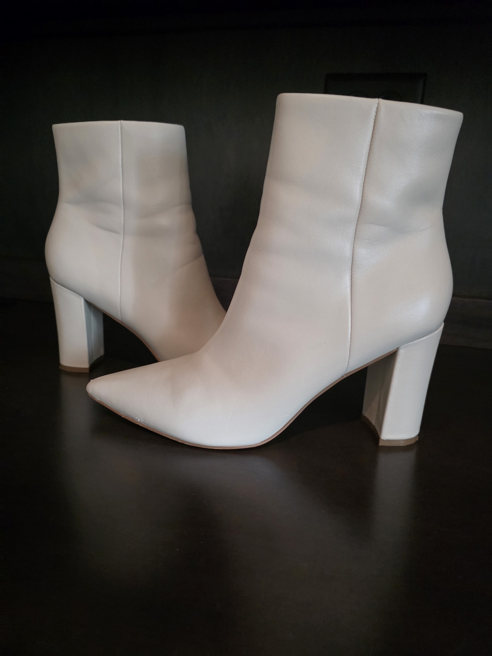 Marc Fisher LTD Ulani Pointed Toe Bootie – Ivory Leather Size 8.5
